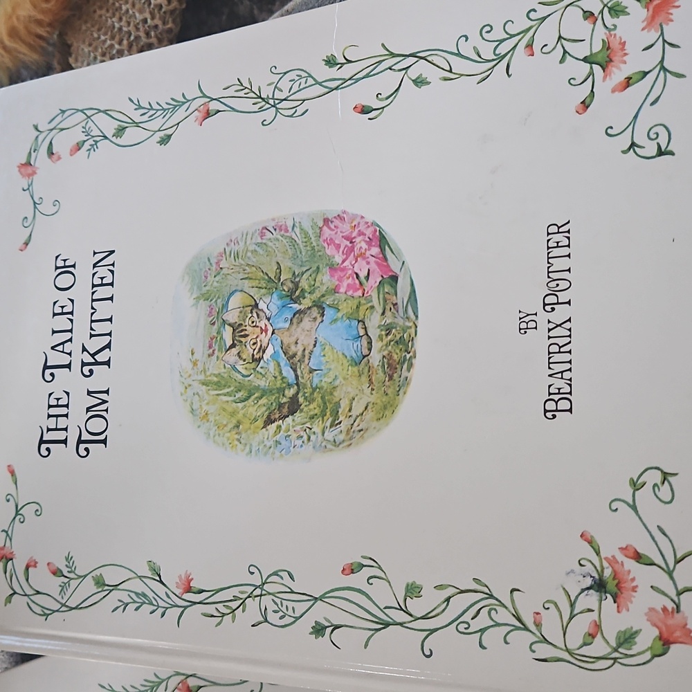 Beatrix Potter Books Bundle - Picture 4 of 6